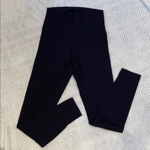 BLACK LULULEMON LEGGINGS (thick material)